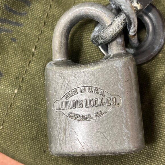 Vintage U.S. Military Green Canvas Duffle Bag With Lock & Shoulder Strap 32j - Picture 6 of 10